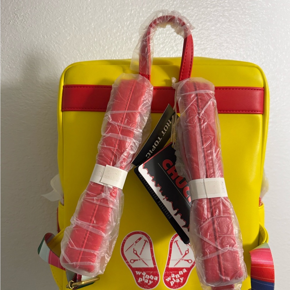 Chucky Yellow Backpack - Picture 3 of 4